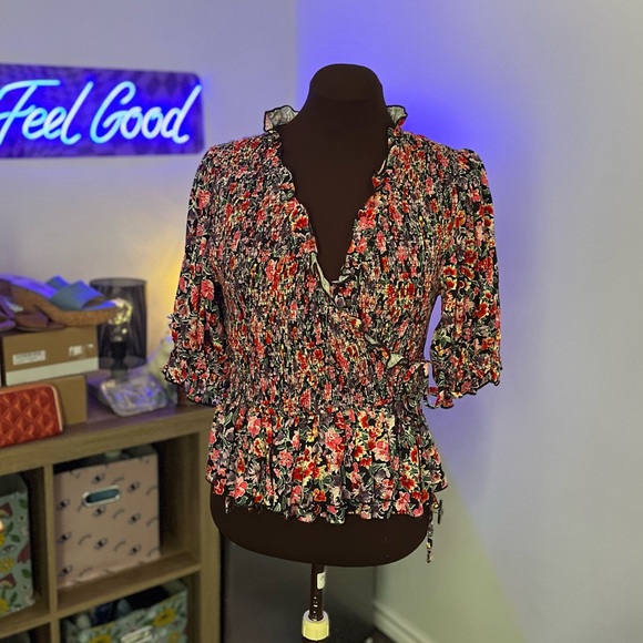 NWT TOPSHOP Smocked Floral Wrap Crop Top - Picture 2 of 11